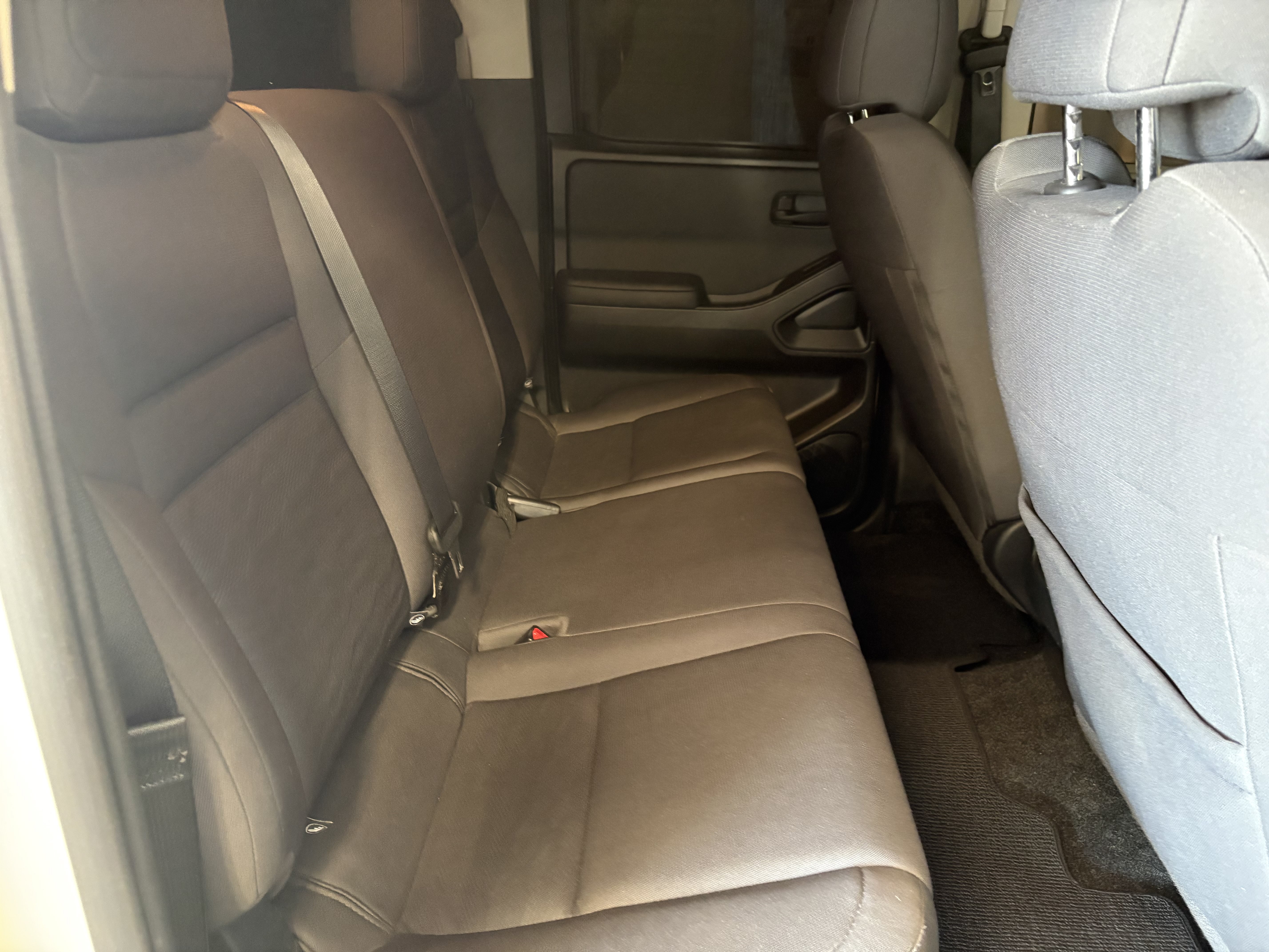 Used 2023 Nissan Frontier S w/ Technology Package RWD image 31