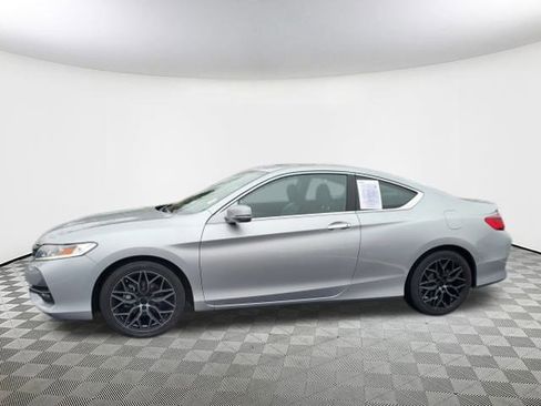 Used 2017 Honda Accord EX-L image 4