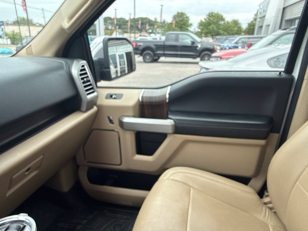 Used 2016 Ford F150 Lariat AWD/4WD image 12