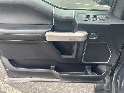 Used 2018 Ford F150 Lariat image 20