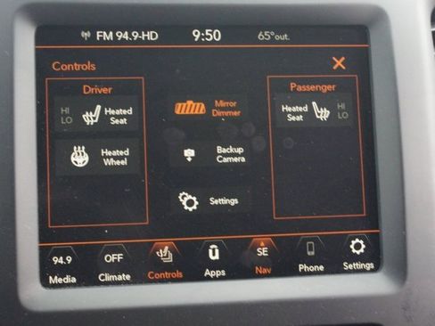 Used 2023 Jeep Cherokee Altitude Lux image 8