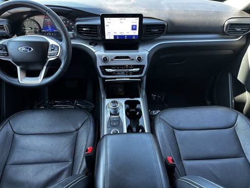 Certified 2023 Ford Explorer XLT AWD/4WD image 15