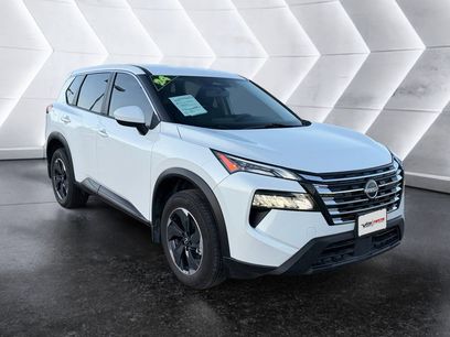 Used 2024 Nissan Rogue SV