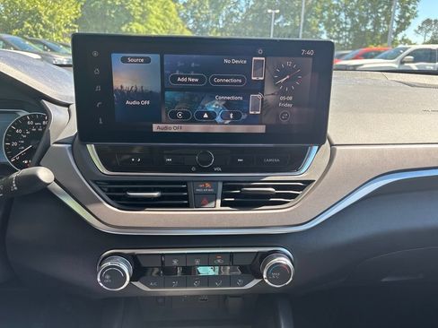 New 2026 Nissan Altima 2.5 SR FWD image 11