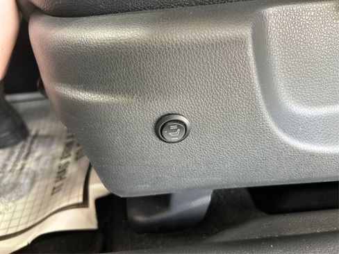 Used 2020 Mitsubishi Eclipse Cross ES FWD image 31