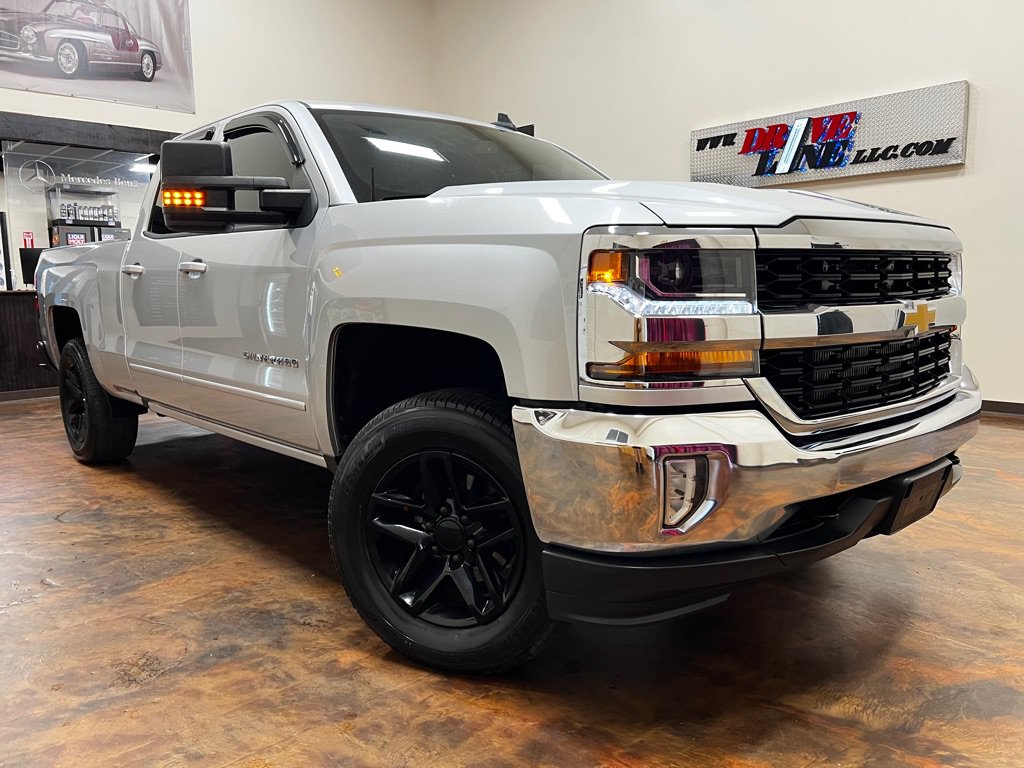 Used 2017 Chevrolet Silverado 1500 LT w/ Max Trailering Package AWD/4WD image 1