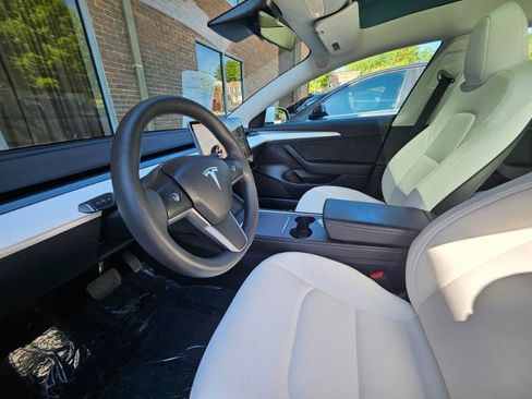 Used 2023 Tesla Model 3 Standard Range image 35