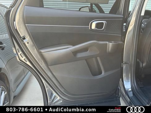 Used 2022 Kia Sorento LX FWD image 21