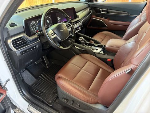 Used 2023 Kia Telluride SX FWD image 2