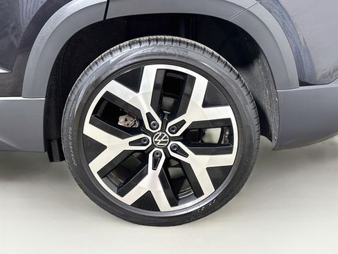 Used 2023 Volkswagen Taos SEL AWD/4WD image 29
