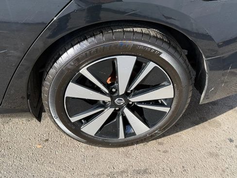 Used 2021 Nissan Altima 2.5 SV FWD image 9