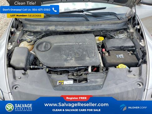 Used 2015 Jeep Cherokee Latitude w/ Cold Weather Group AWD/4WD image 16