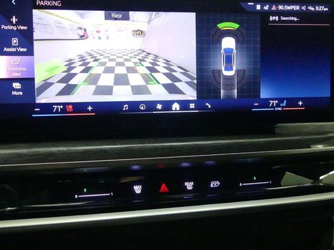 Used 2023 BMW i7 xDrive60 image 11