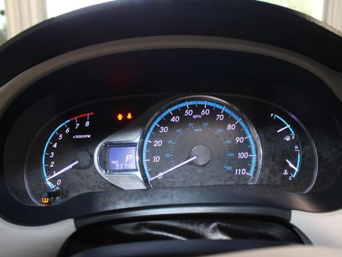 Used 2014 Toyota Sienna XLE FWD image 14