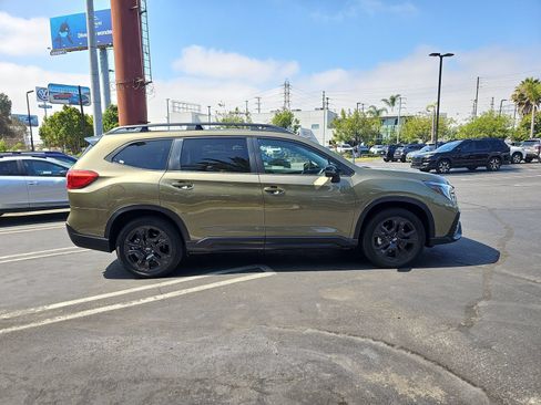 Used 2023 Subaru Ascent Onyx Edition AWD/4WD image 8