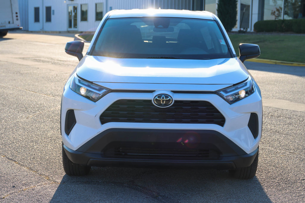 Used 2025 Toyota RAV4 LE FWD image 2