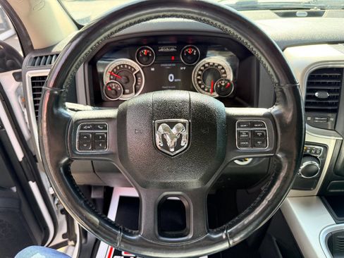 Used 2018 RAM 1500 SLT image 23