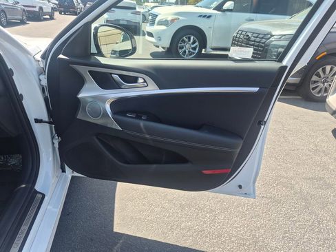 Used 2026 Genesis G70 2.5T Prestige RWD image 23