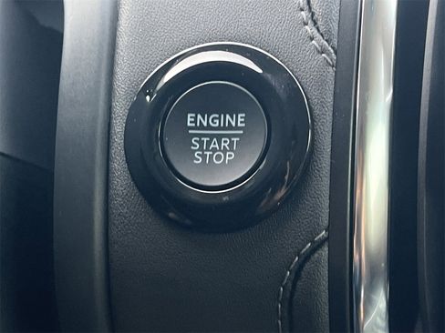 New 2025 Ford Expedition Max Platinum w/ Driver's Package image 5