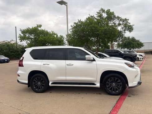 Used 2022 Lexus GX 460 Luxury w/ Sport Design Package image 4