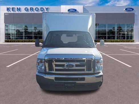 Used 2022 Ford E-350 and Econoline 350 Super Duty w/ Power Windows & Locks Group RWD image 11