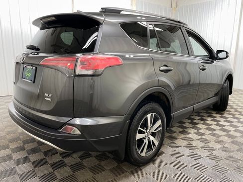 Used 2018 Toyota RAV4 XLE image 17