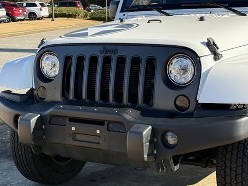 Used 2018 Jeep Wrangler Unlimited Willys Wheeler image 12