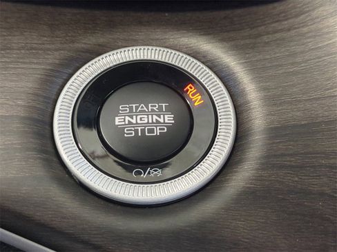 New 2025 Jeep Grand Cherokee Limited image 31