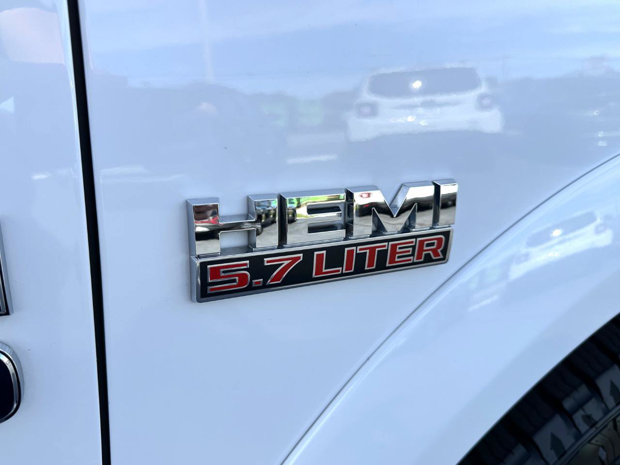 Used 2018 RAM 1500 SLT AWD/4WD image 75
