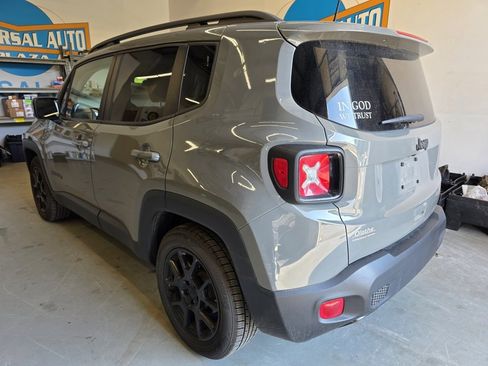 Used 2020 Jeep Renegade Altitude image 2