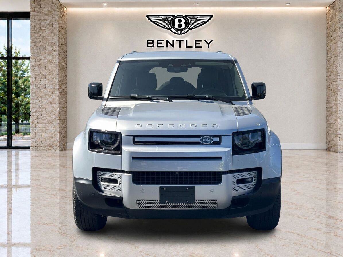Used 2024 Land Rover Defender 110 S AWD/4WD image 8