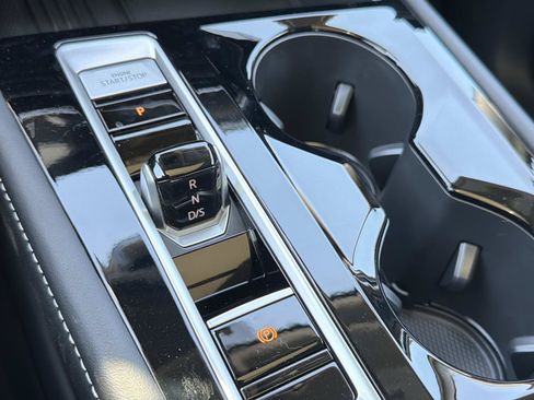 New 2026 Volkswagen Atlas SE FWD image 26