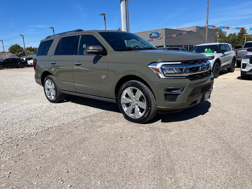 Used 2024 Ford Expedition King Ranch AWD/4WD image 2
