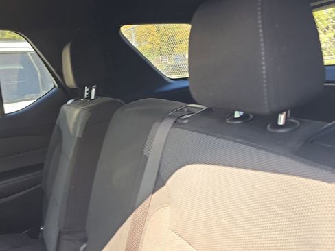 Used 2022 Chevrolet Traverse LT image 12