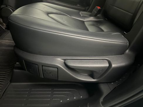 Used 2023 Toyota Highlander XSE image 56