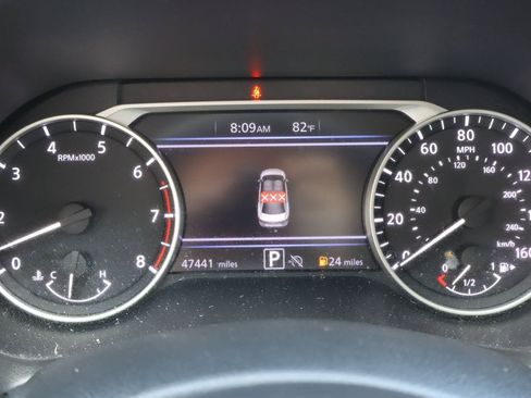 Used 2025 Nissan Sentra SV FWD image 9