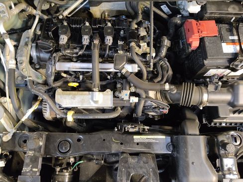 Used 2020 Nissan Versa S FWD image 30