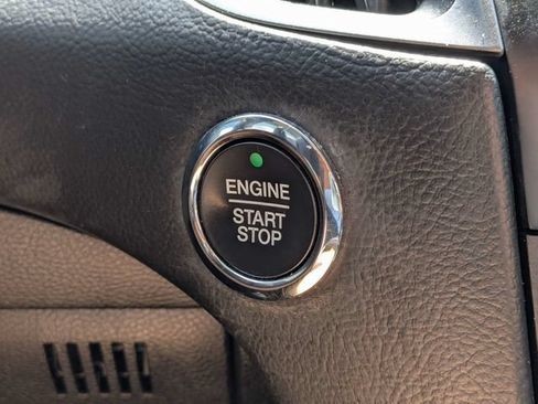 Used 2018 Ford Edge SE AWD/4WD image 28