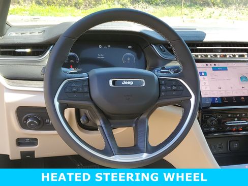 New 2025 Jeep Grand Cherokee Limited w/ Luxury Tech Group II image 10