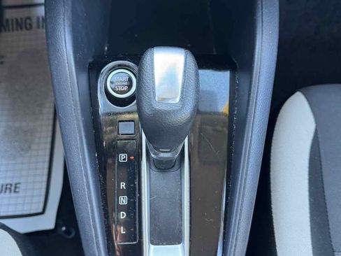 Used 2021 Nissan Versa SV image 32