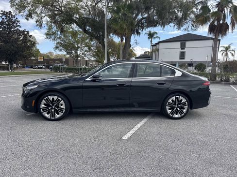 Certified 2026 BMW 530i image 7