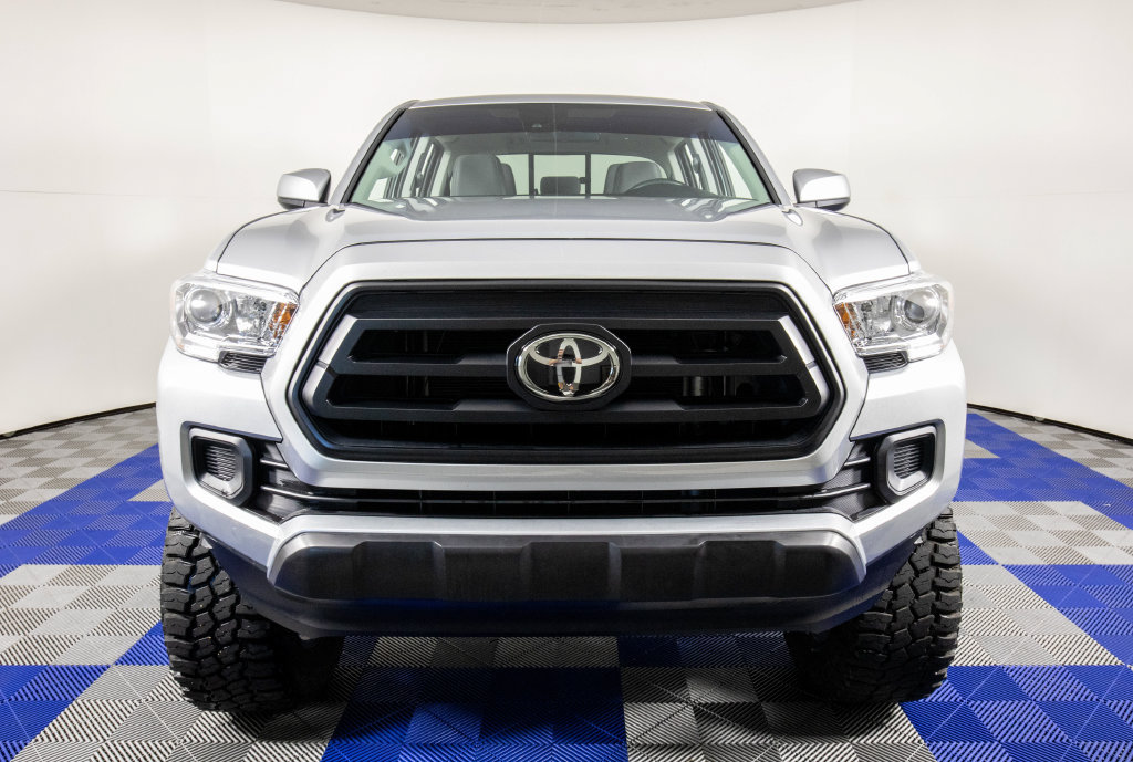 Used 2022 Toyota Tacoma SR w/ SR Convenience Package RWD image 3
