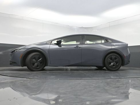 Used 2023 Toyota Prius LE FWD image 26