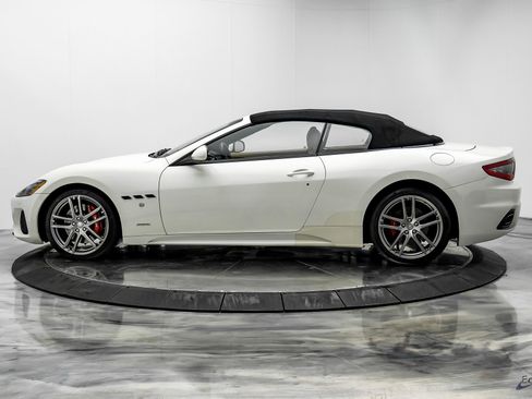 Used 2018 Maserati GranTurismo Sport image 8