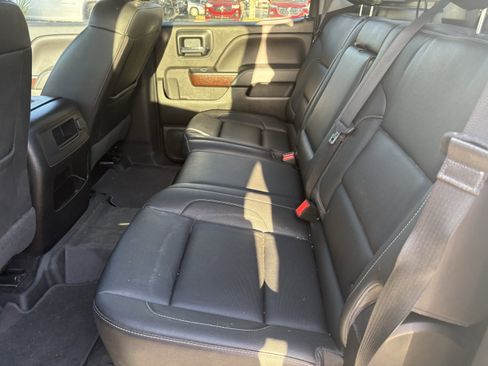 Used 2018 GMC Sierra 1500 SLT w/ Enhanced Driver Alert Package image 8