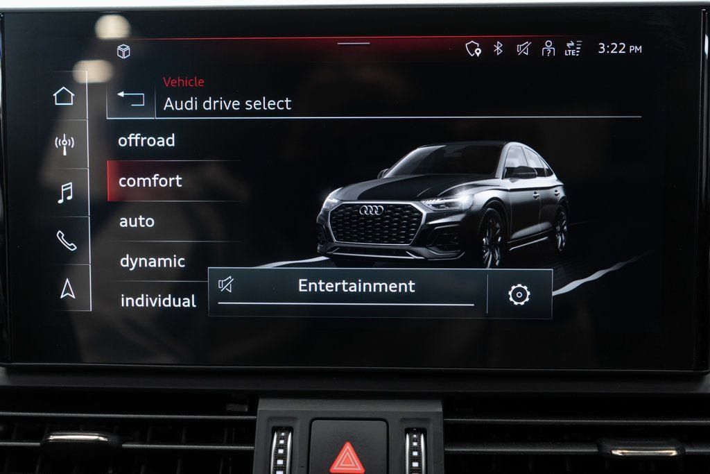 Used 2023 Audi Q5 2.0T Premium w/ Convenience Package AWD/4WD image 29