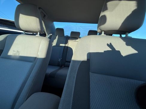 Used 2017 Toyota Corolla LE image 24