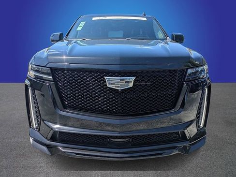 Certified 2023 Cadillac Escalade V w/ LPO, ONYX Package image 8