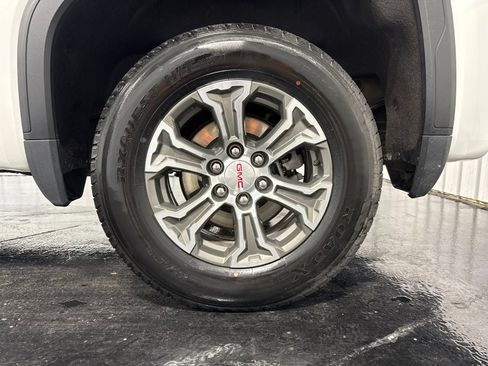 Used 2024 GMC Sierra 1500 SLT AWD/4WD image 7