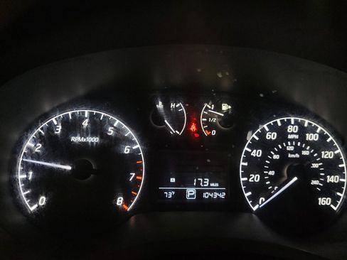 Used 2017 Nissan Sentra S image 23